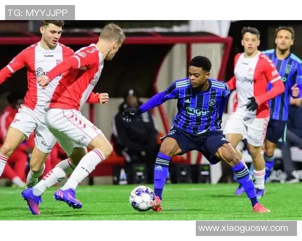 海牙主场迎战阿贾克斯争夺荷甲积分榜关键胜利 海牙主场迎战阿贾克斯争夺荷甲积分榜关键胜利