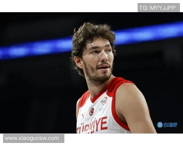 申京回忆奥斯曼受伤经过认为初时不严重却难掩内心担忧