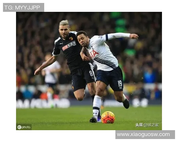 隆迪那与巴拉纳的精彩对决揭示了巴西足球的魅力与竞争激烈程度 隆迪那与巴拉纳的精彩对决揭示了巴西足球的魅力与竞争激烈程度