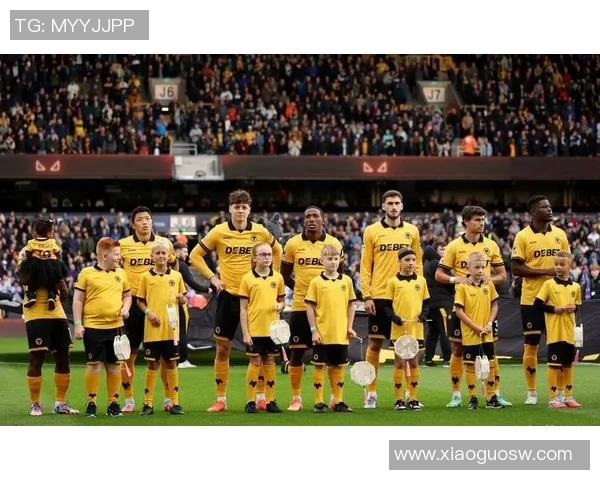 莱斯特城与狼队首发阵容揭晓谁将主宰英超对决的赛场风云 莱斯特城与狼队首发阵容揭晓谁将主宰英超对决的赛场风云